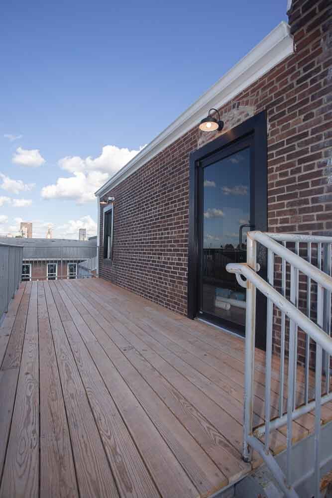 Building Photo - 1529 W Market St