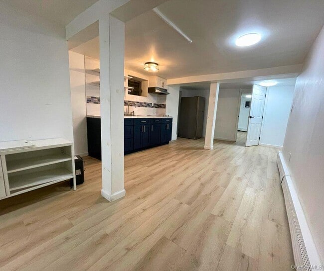 Building Photo - 113-33 204th St