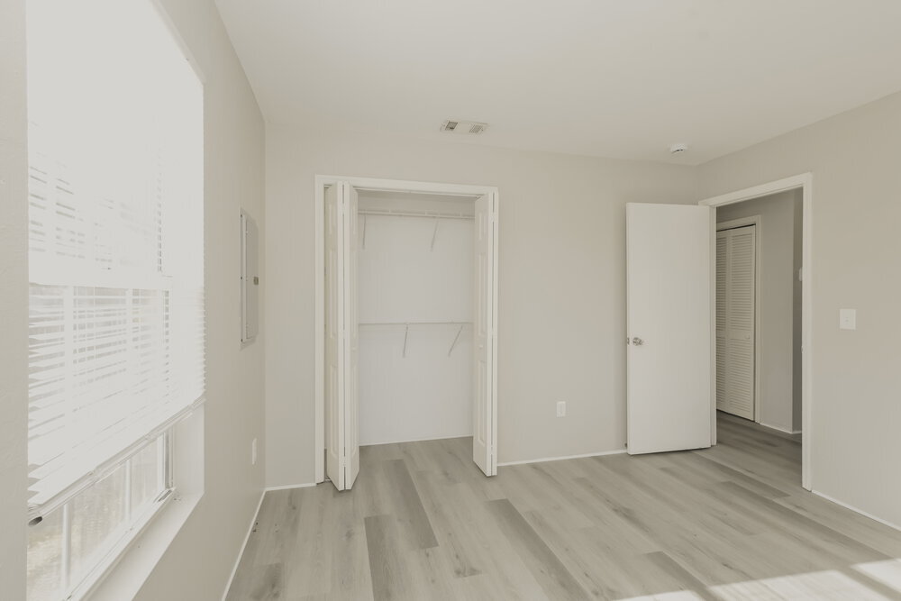 Building Photo - 5407 3rd St W