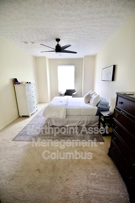 Building Photo - 2568 Greenlefe Dr