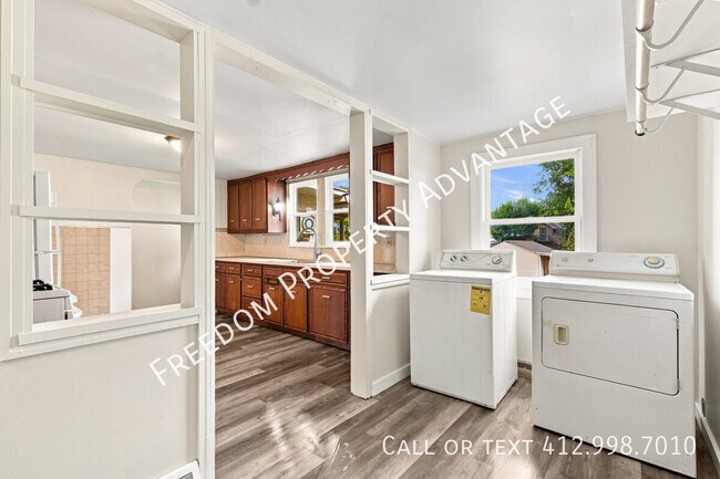 Building Photo - 945 Fayette St