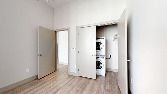 Building Photo - Boutique Apartments