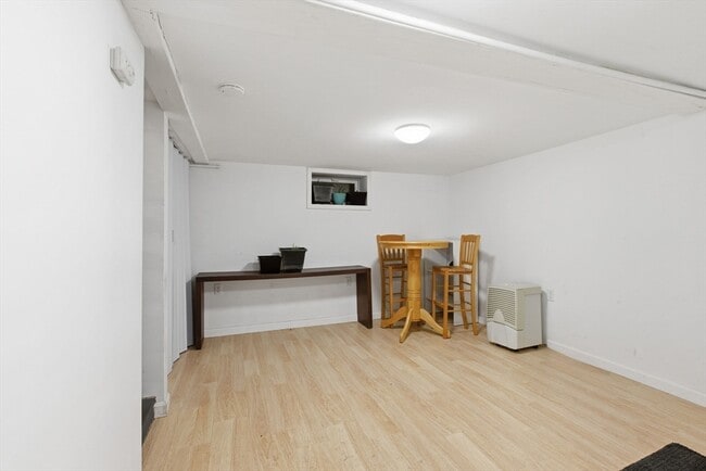 Building Photo - 14 Mt Pleasant St