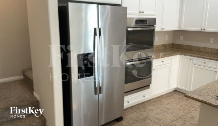 Building Photo - 6455 Haypress Ct