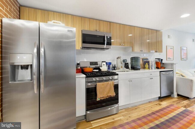 Building Photo - 2322 Wilder St