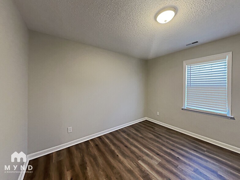 Building Photo - 1021 Brack Pl