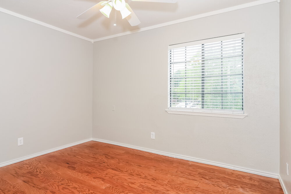 Building Photo - 7529 Ashwood Cir