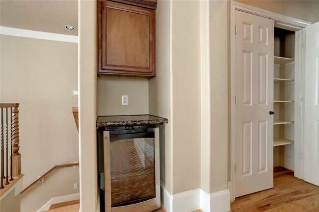 Building Photo - 1737 Aden Mist Dr