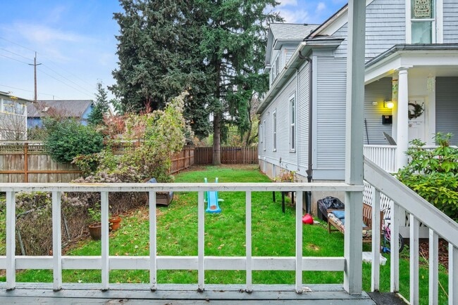 Building Photo - 70 NE Tillamook St