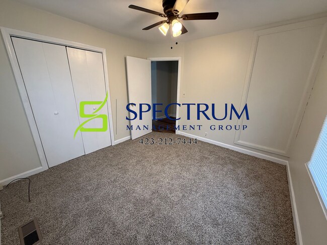 Building Photo - Freshly Remodeled 2 Bed / 1 Bath Home in Russellville!