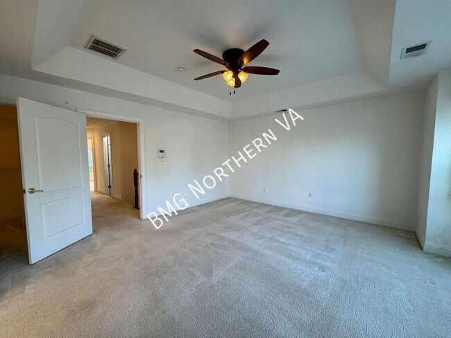 Building Photo - 3091 McKinnon Way
