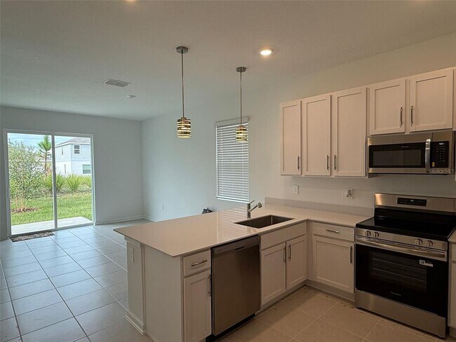 Building Photo - 2691 Skyline Lp