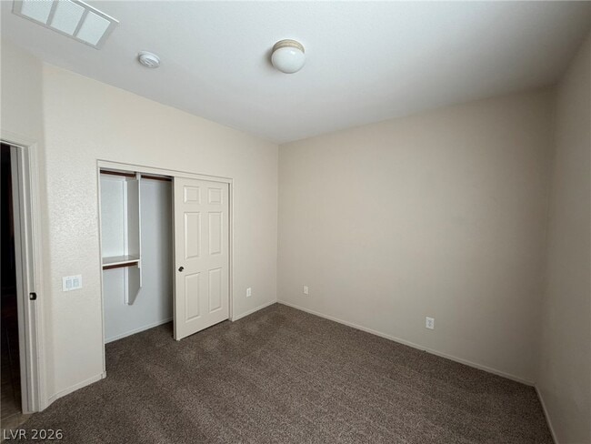 Building Photo - 2747 Lochleven Way