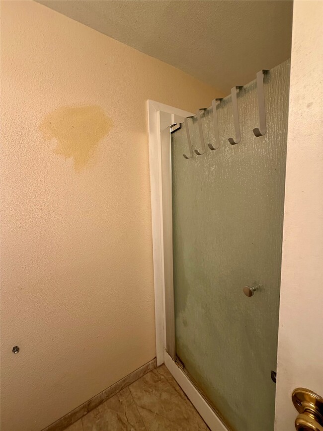 Building Photo - 300 Avenue C