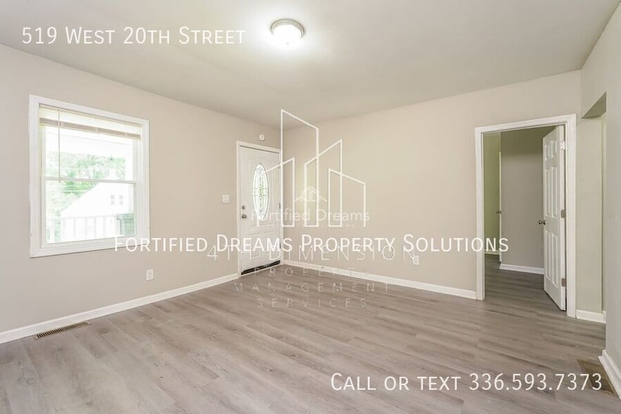 Building Photo - 519 W 20th St
