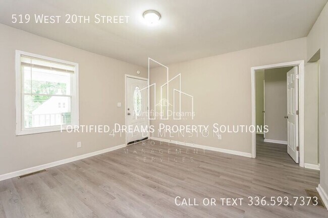 Building Photo - 519 W 20th St