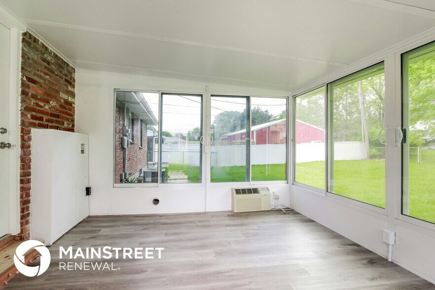 Building Photo - 14605 East 37th St S