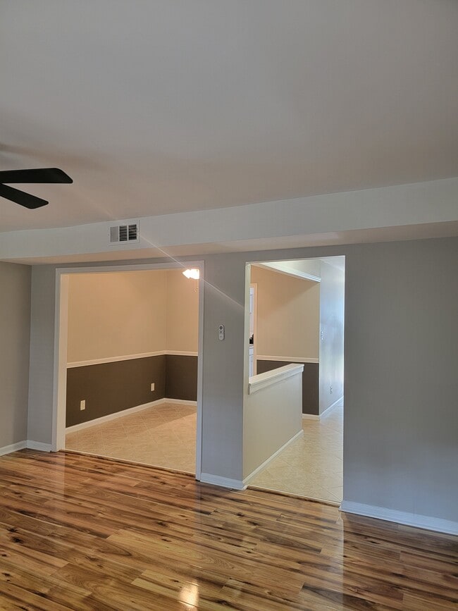 Building Photo - 6303 New Market Way