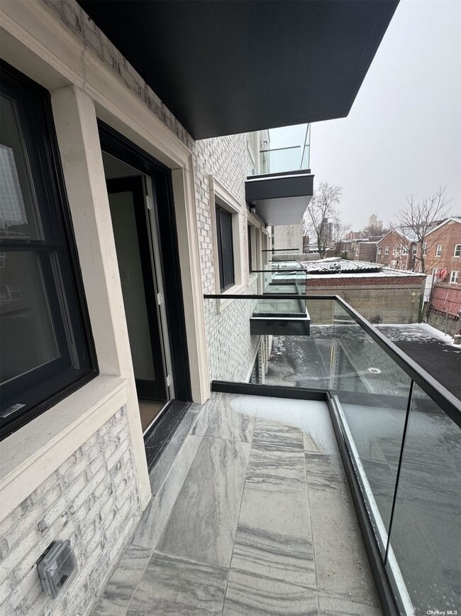 Building Photo - 3633 Kingsbridge Ave