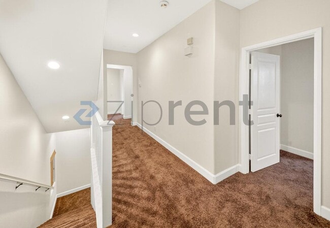 Building Photo - 4183 Vía Napoli