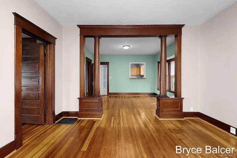 Building Photo - 1350 Davis Ave NW