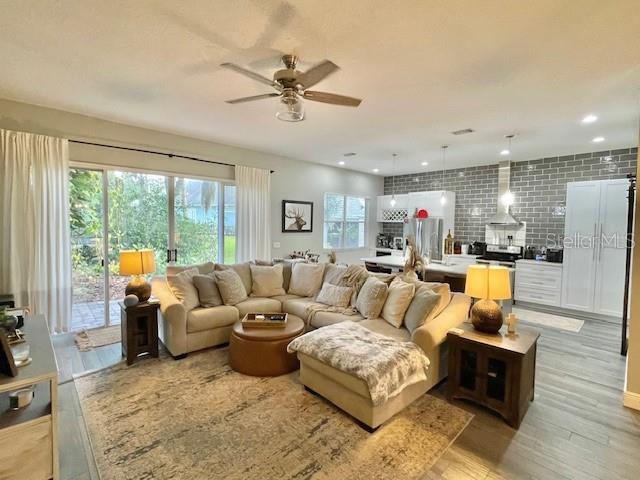 Building Photo - 226 River Village Dr