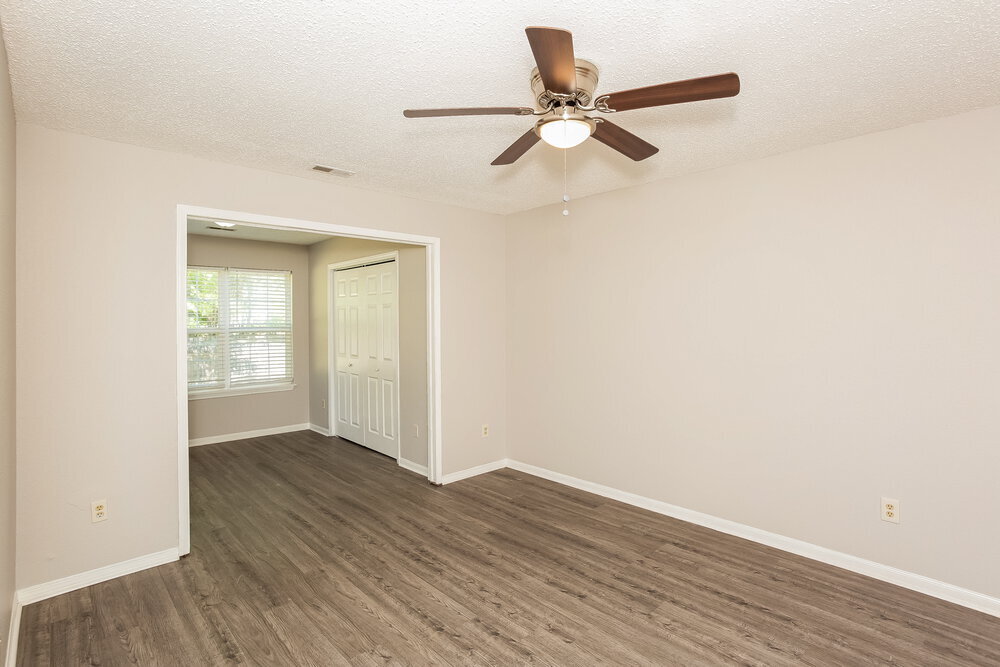 Building Photo - 1832 Emerald Leaf Ct