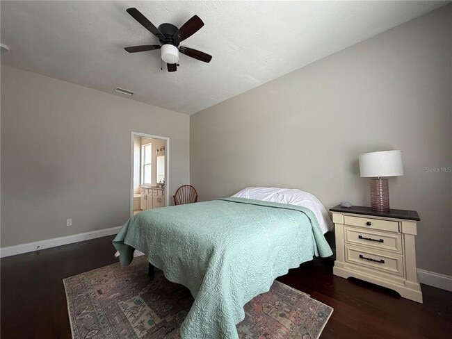 Building Photo - 10327 Goldenbrook Way