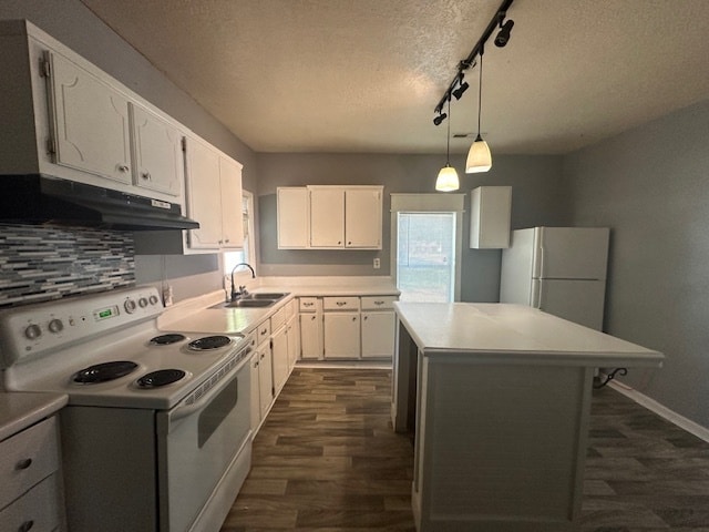 Building Photo - 2099 Forrest St