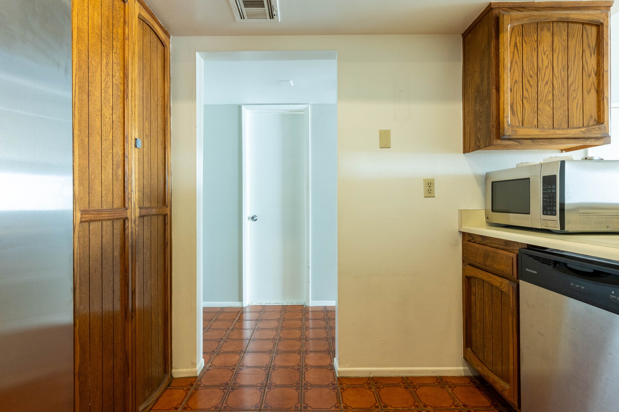 Building Photo - 5125 Harold Way