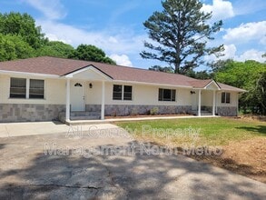 Building Photo - 2437 Lower Roswell Rd