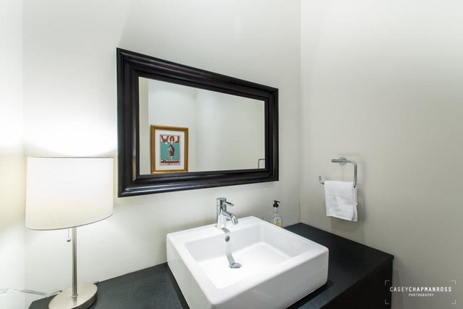 Building Photo - 210 Lavaca St