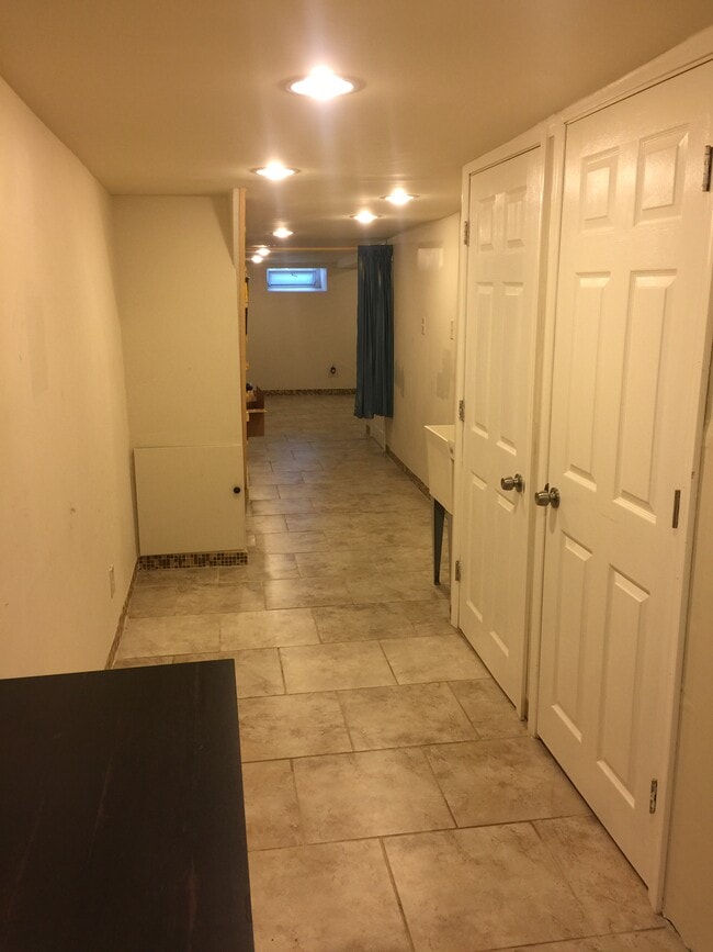 Building Photo - 3783 Cresson St