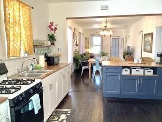 Building Photo - 1518 W Craig Pl