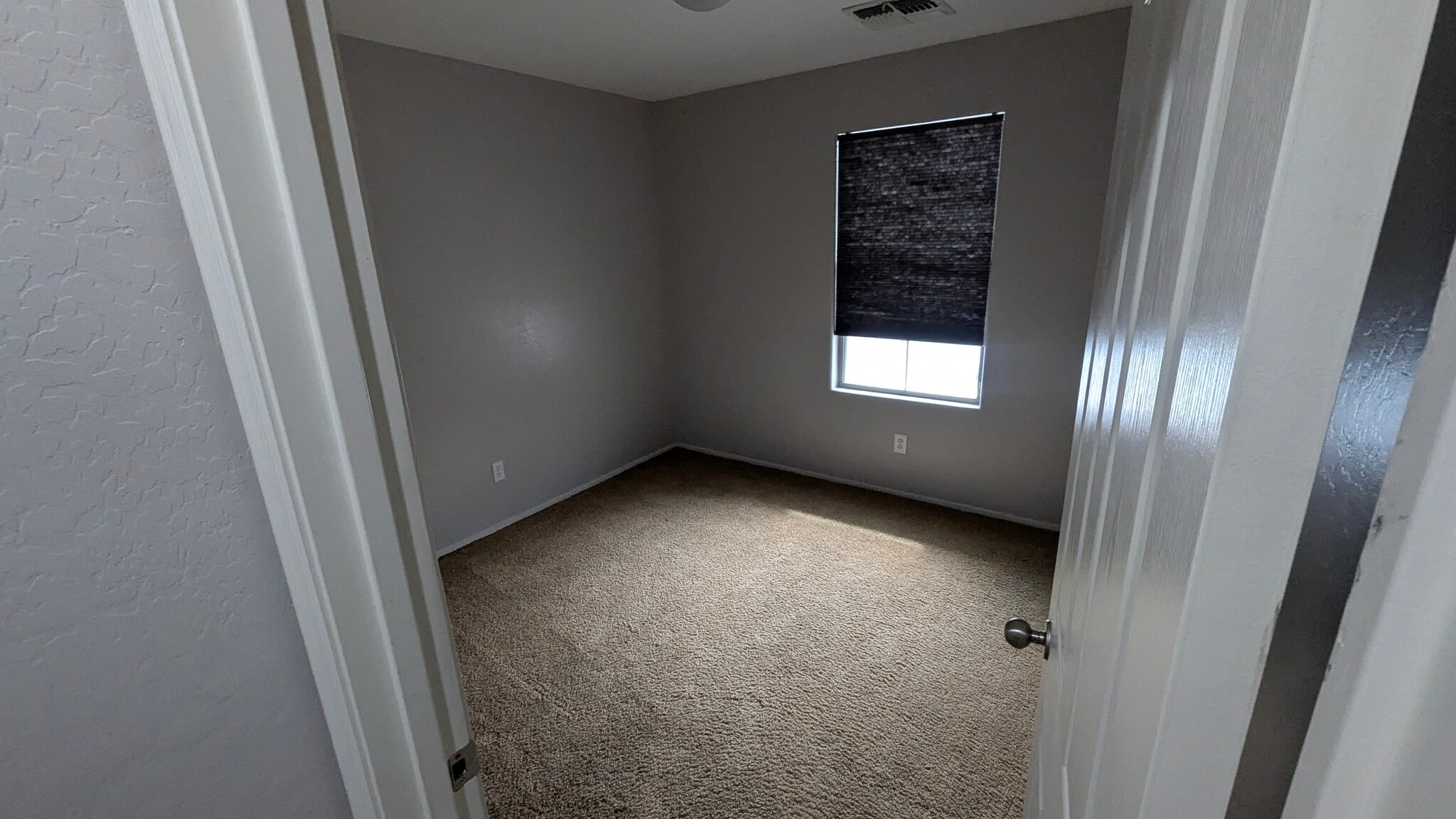 !st room/office - 7535 S 30th Run