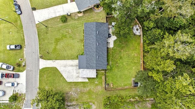 Building Photo - 706 Estates Cove Rd
