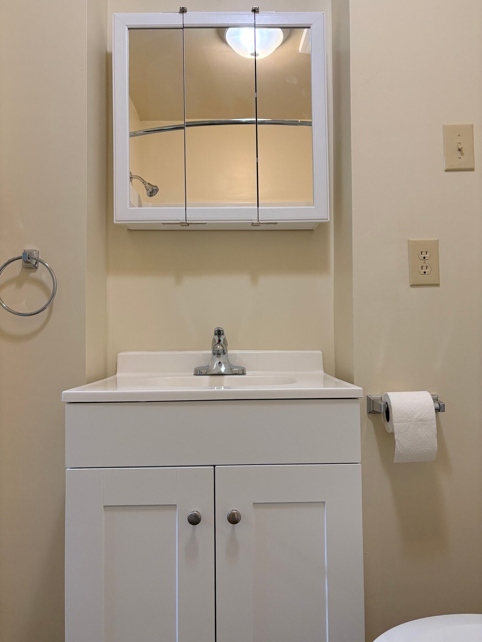 Building Photo - 6247 Jefferson Park Rd