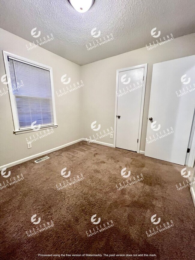 Building Photo - 3BR with Fenced Backyard - READY FOR MOVE IN TODAY!