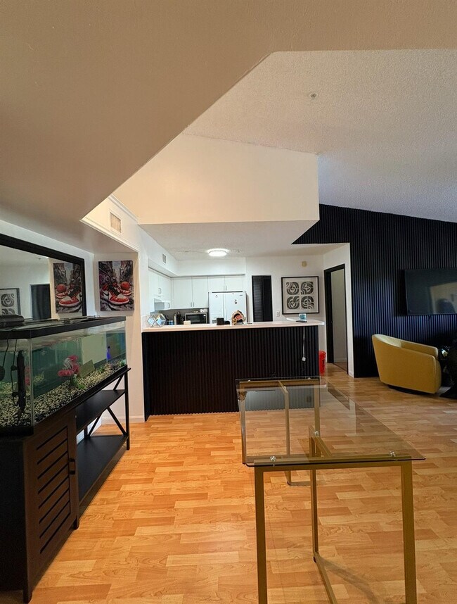 Building Photo - 4808 State Rd