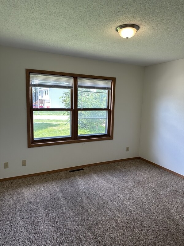 Building Photo - 1116 Sunset Ave