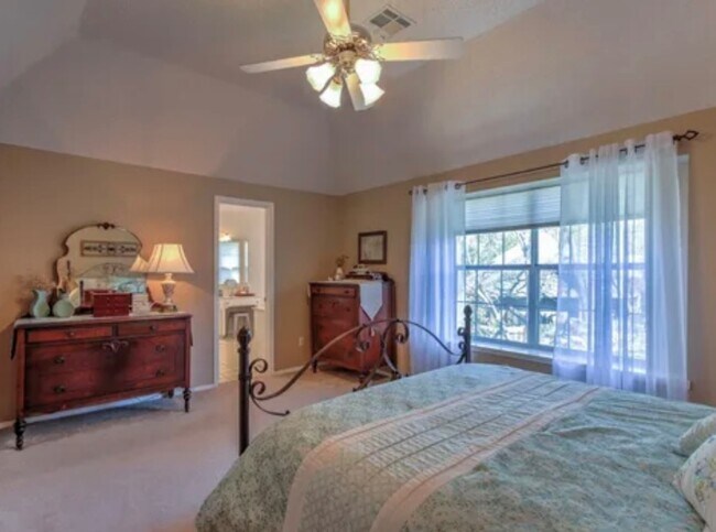 Building Photo - 4009 E 88th St