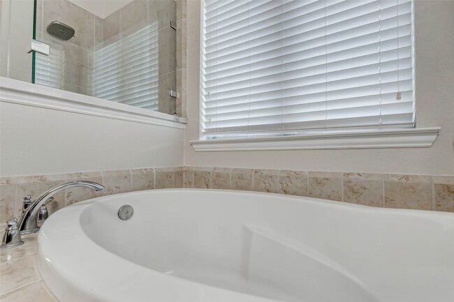 Building Photo - 2718 Misty Laurel Ct