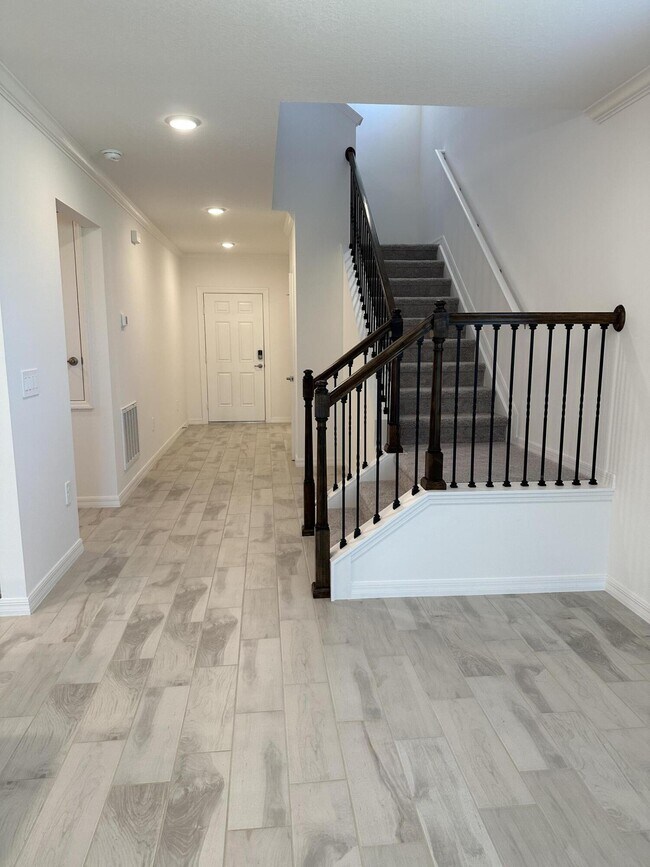 Building Photo - 10936 SW Vasari Way