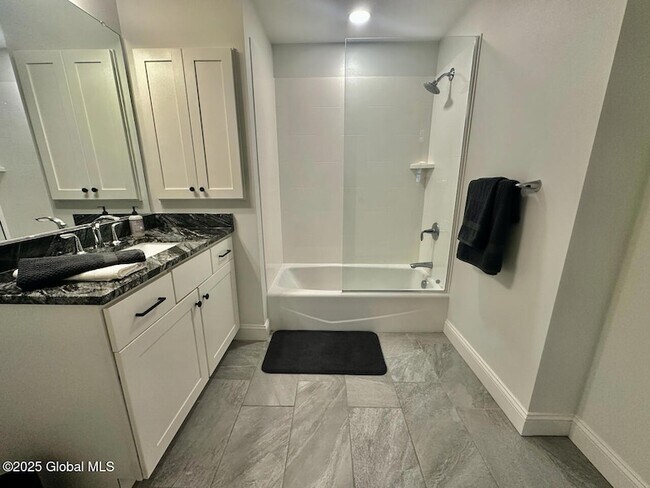 Building Photo - 77 Van Dam St