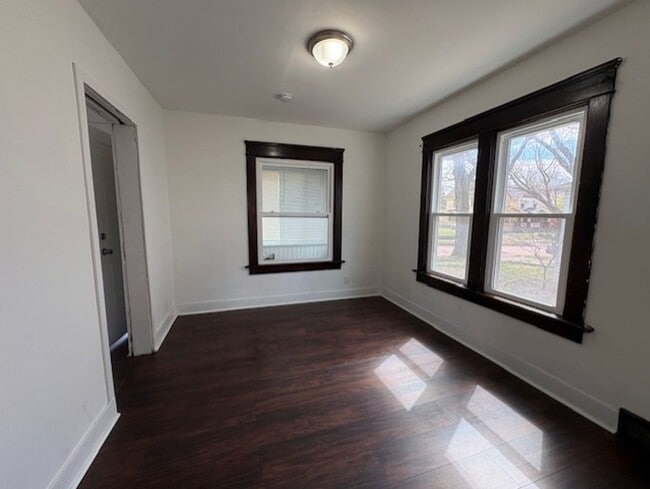 Building Photo - Cozy 2-Bed Single-Family in East Akron — Pet-Friendly, Garage + Covered Patio