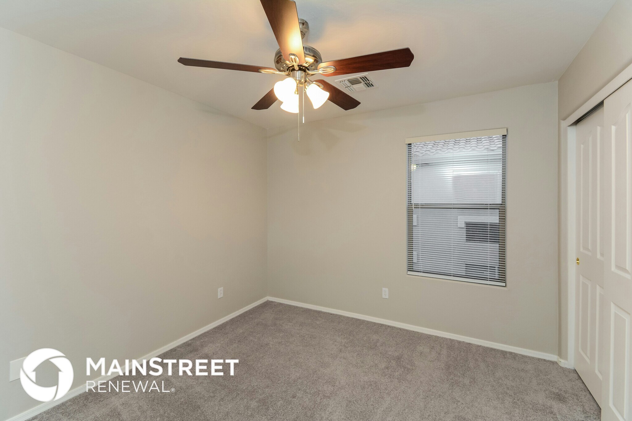 Building Photo - 17039 W Ipswitch Way