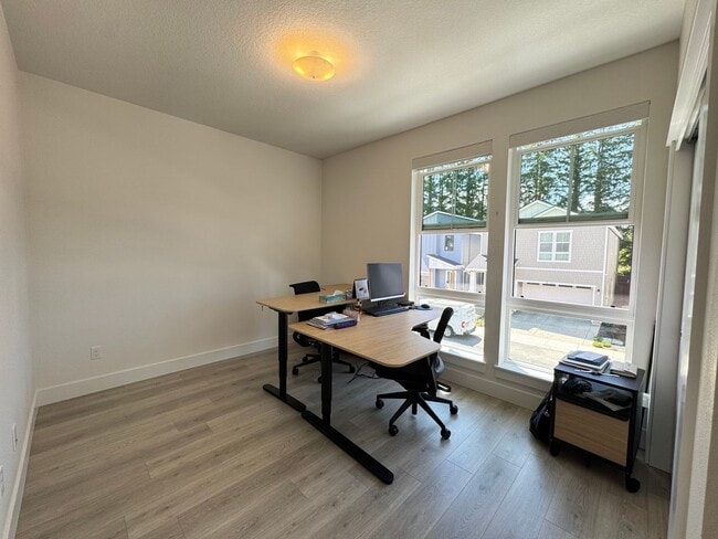 Building Photo - Modern and Immaculate 4-Bedroom Bethany Home with Designer Finishes and Fenced Yard