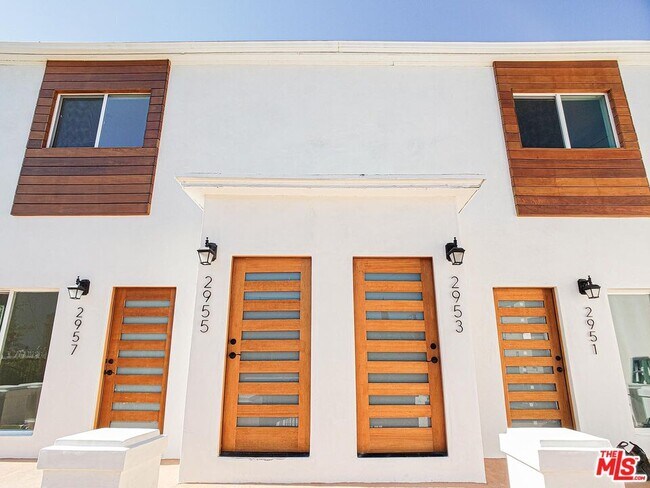 Building Photo - 2957 Francis Ave