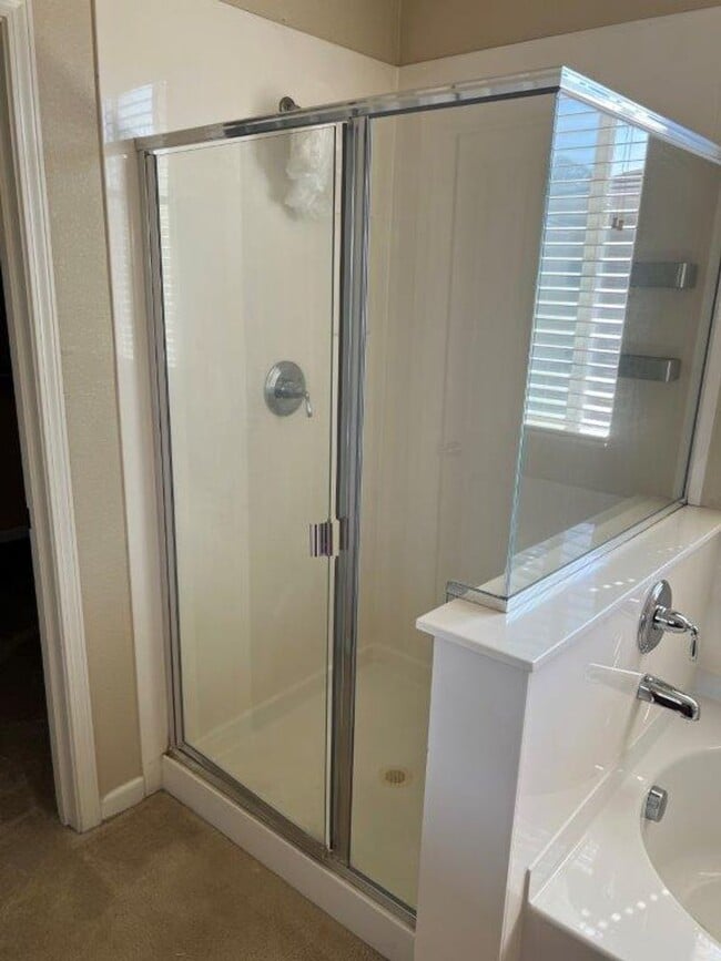 Building Photo - Modern 3 Bedroom 2 Bath 2 Story Vacaville Pets OK *Star Rentals