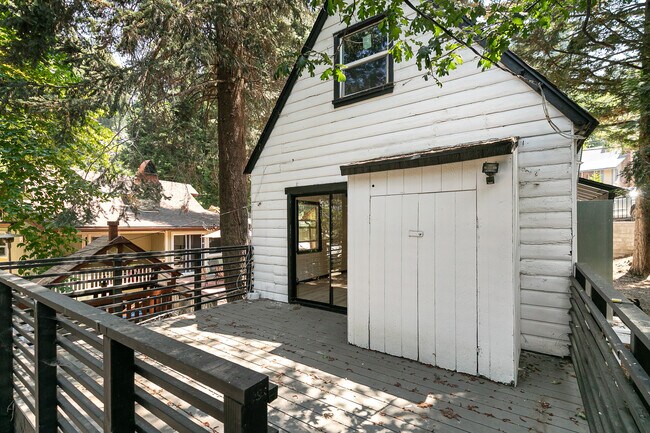 Building Photo - 772 Arrowhead Villa Rd
